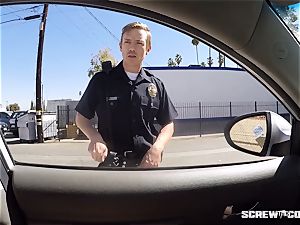 CAUGHT! dark-hued chick gets splattered gargling off a cop